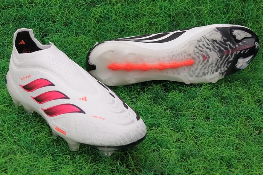 adidas Predator Elite Laceless FG Chaos vs Control Review